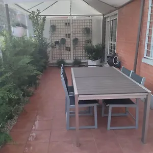 https://apt-bonito-piso-zonas-15-del-centro.biarritzhotels.info